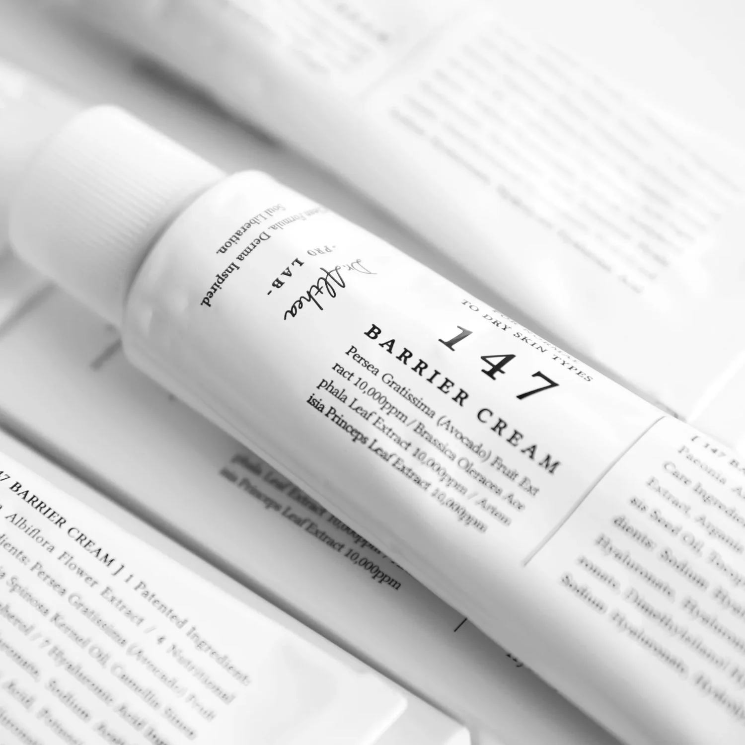 Dr.Althea_147BarrierCream50ml_2 کرم ترمیم کننده 147 دکترآلتیا | 147 barrier cream | پوست نرمال تا خشک|50ml - Image 2