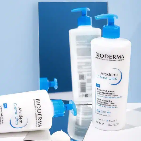 FullSizeRender_3b516b2b-2615-42da-8555-87f7438ab9bd_grande کرم مرطوب کننده بایودرما | Atoderm | پوست نرمال تا خشک | 500ml - Image 3