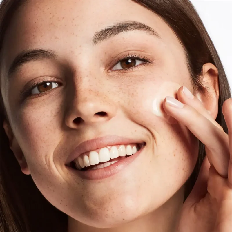 کرم ژل آبرسان کلینیک